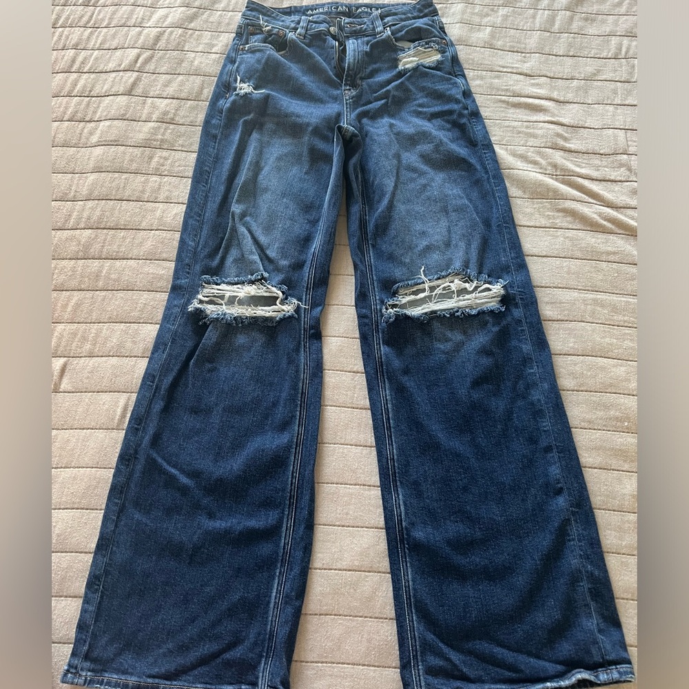 American Eagle Wide Leg jeans. Size 0, high rise